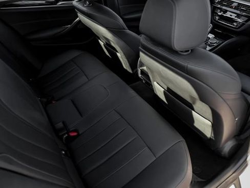 Used 2023 BMW 530e image 45