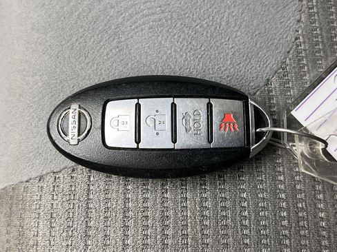 Used 2012 Nissan Sentra 2.0 SR w/ Special Edition Pkg FWD image 20