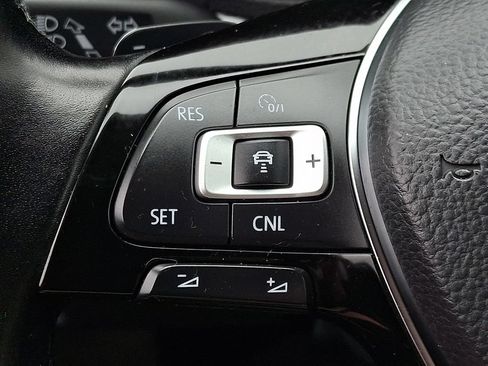 Used 2020 Volkswagen Passat 2.0T R-Line FWD image 23