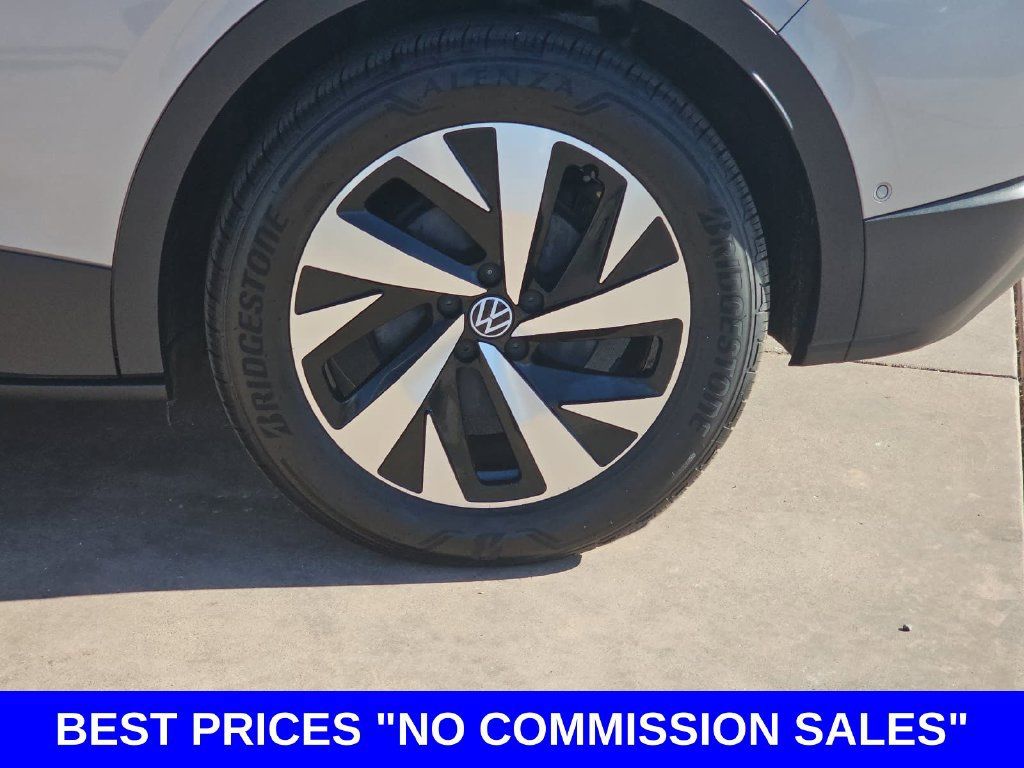 Used 2023 Volkswagen ID.4 Pro AWD/4WD image 36