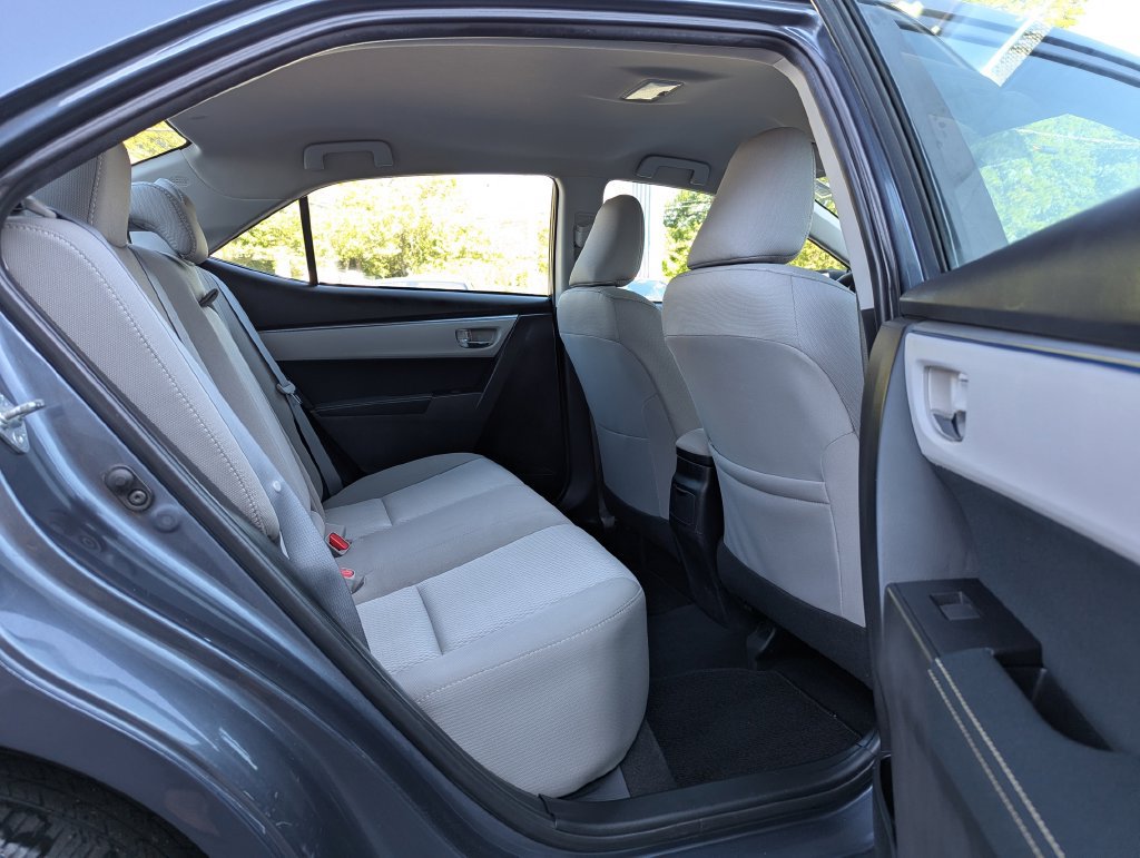 Used 2016 Toyota Corolla LE FWD image 36