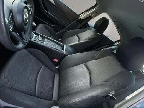 Used 2017 MAZDA MAZDA3 Sport FWD image 13