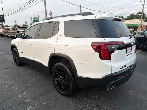 Certified 2023 GMC Acadia SLT w/ Elevation Edition AWD/4WD image 4