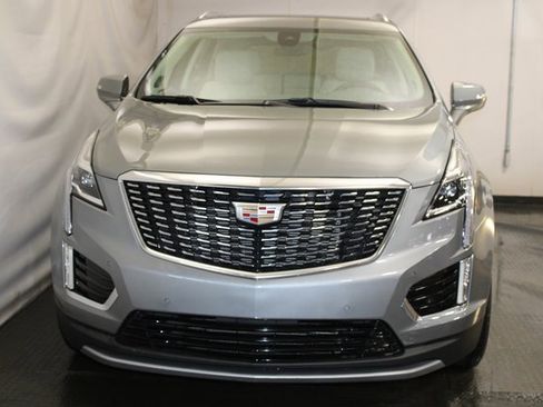 Certified 2023 Cadillac XT5 Premium Luxury image 3