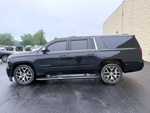 Used 2018 Chevrolet Suburban Premier AWD/4WD image 2