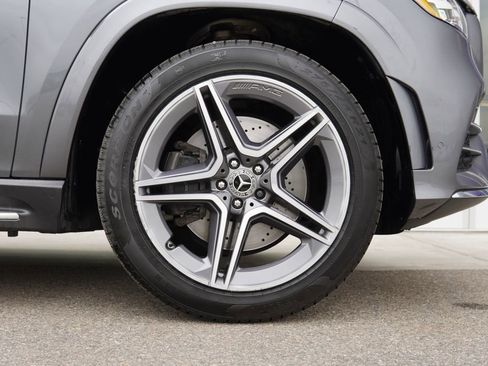 Used 2022 Mercedes-Benz GLS 450 4MATIC image 34