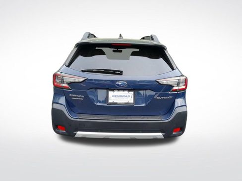 Used 2023 Subaru Outback Limited AWD/4WD image 7