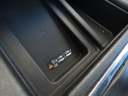 Used 2020 Chevrolet Silverado 2500 High Country image 33