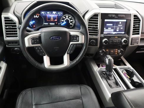 Used 2015 Ford F150 Lariat w/ Equipment Group 502A Luxury AWD/4WD image 4