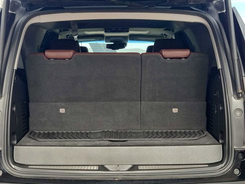 Used 2019 Chevrolet Tahoe Premier w/ Premier Plus Edition image 15