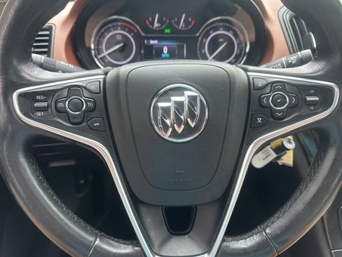 Used 2017 Buick Regal Sport Touring FWD image 19