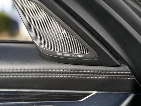 Used 2016 BMW 750i xDrive image 35