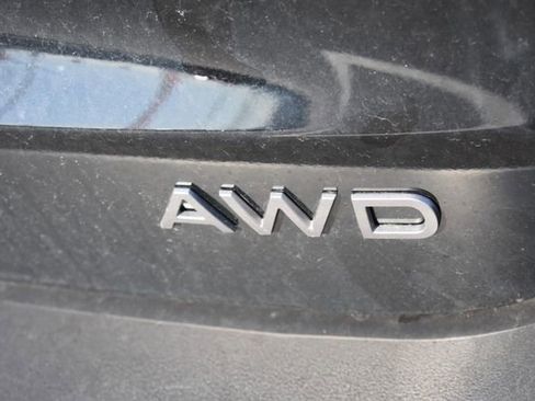 Used 2025 Nissan Kicks S image 12