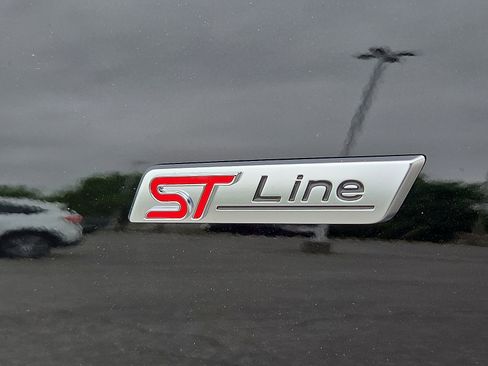 Used 2024 Ford Escape ST-Line w/ Tech Pack #1 image 9