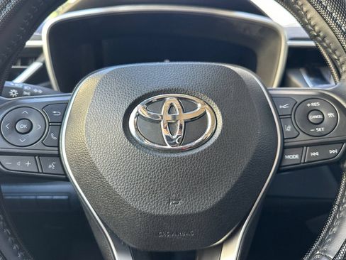 Used 2021 Toyota Corolla XLE FWD image 19
