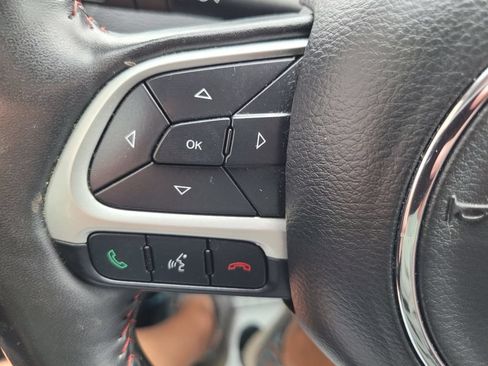 Used 2019 Jeep Compass Trailhawk w/ Cold Weather Group AWD/4WD image 25