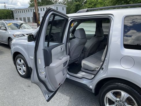 Used 2015 Honda Pilot EX image 12