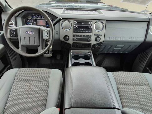 Used 2011 Ford F250 XLT w/ XLT Premium Pkg AWD/4WD image 13