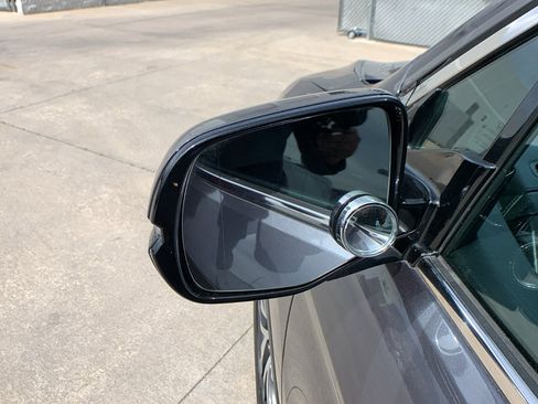 Used 2016 Honda Pilot Touring image 10