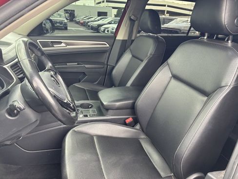 Used 2018 Volkswagen Atlas SE FWD image 12