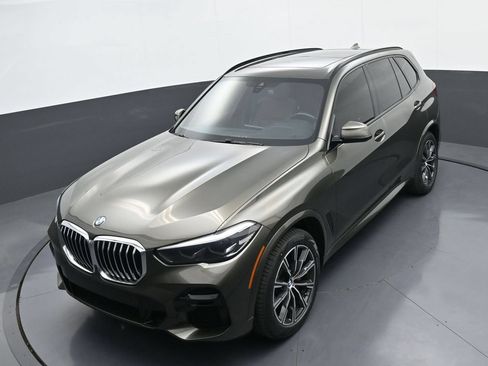 Used 2023 BMW X5 xDrive40i w/ M Sport Package AWD/4WD image 32