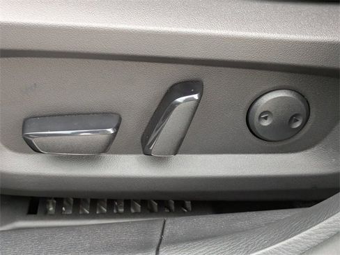 New 2025 Mitsubishi Outlander SE image 22