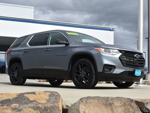 Used 2021 Chevrolet Traverse LS w/ LPO, Blackout Package image 3