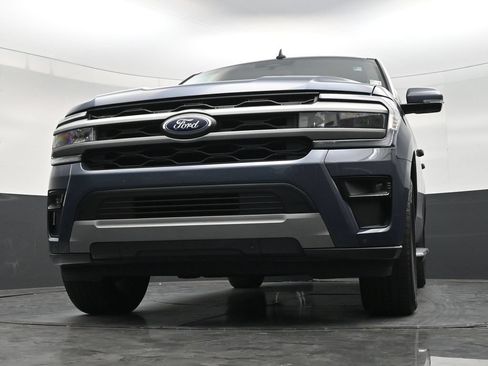 Used 2023 Ford Expedition XLT RWD image 27