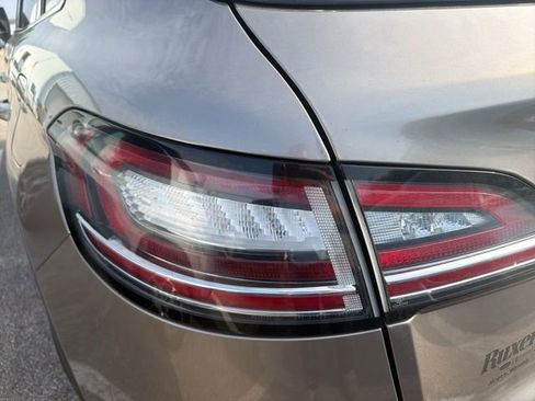 Used 2020 Lincoln Nautilus Reserve image 7