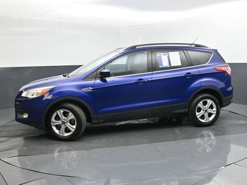 Used 2014 Ford Escape SE w/ Equipment Group 201A image 2