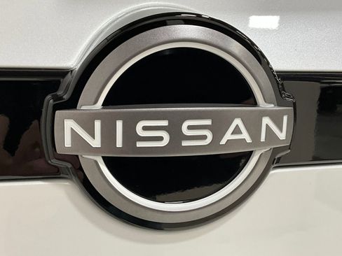 Used 2025 Nissan Pathfinder Platinum w/ Cargo Package AWD/4WD image 31