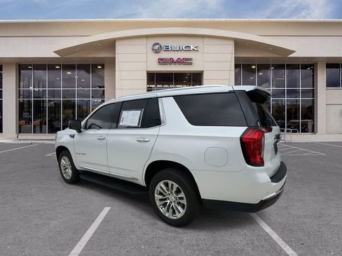 Used 2021 GMC Yukon SLT w/ SLT Premium Package RWD image 10