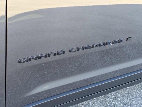 New 2025 Jeep Grand Cherokee Altitude RWD image 30
