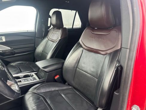 Used 2022 Ford Explorer Platinum w/ Equipment Group 601A image 12
