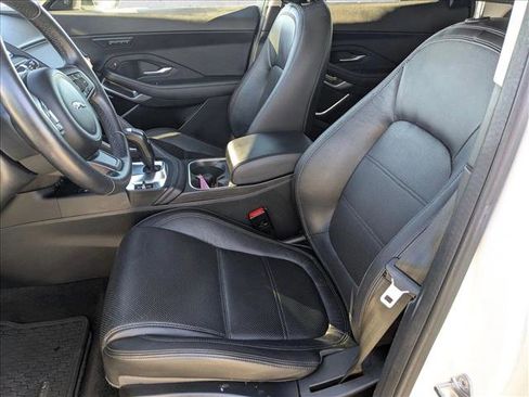 Used 2020 Jaguar E-PACE SE image 15