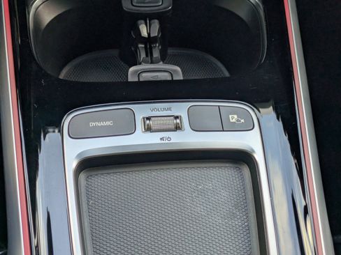 Certified 2024 Mercedes-Benz GLB 250 4MATIC image 23