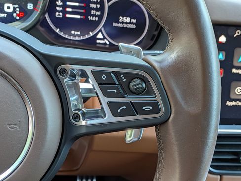 Certified 2023 Porsche Cayenne Turbo w/ Premium Package Plus AWD/4WD image 10