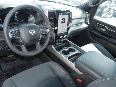 Used 2025 RAM 1500 Big Horn AWD/4WD image 16