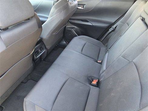 Used 2021 Toyota Venza LE image 21