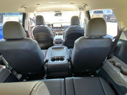 New 2026 Kia Carnival FWD image 20