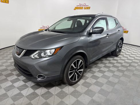 Used 2018 Nissan Rogue Sport SL w/ SL Premium Package image 1