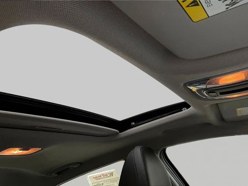 Certified 2023 Hyundai Elantra Limited FWD image 26
