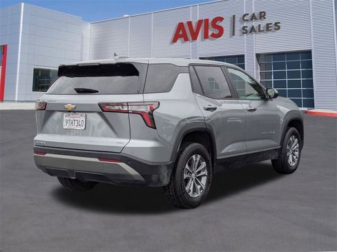 Used 2025 Chevrolet Equinox LT image 6