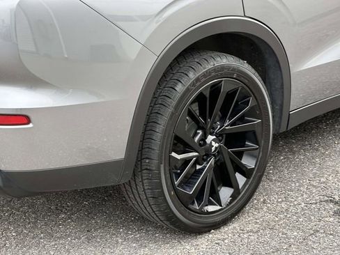 Used 2023 Mitsubishi Outlander SE Black Edition image 29