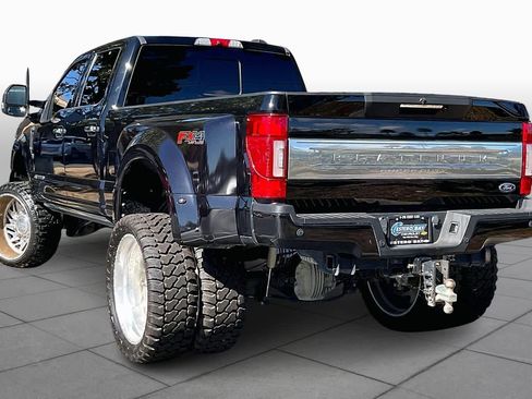 Used 2021 Ford F350 Platinum image 11