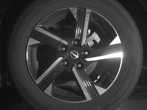 Used 2025 Nissan Sentra SV FWD image 14