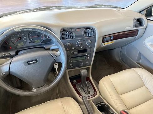 Used 2004 Volvo S40 image 13