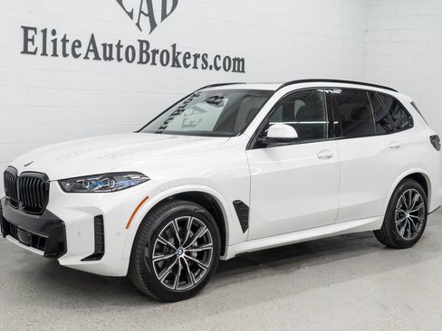 Used 2025 BMW X5 xDrive40i w/ M Sport Package image 5