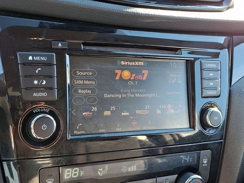 Used 2020 Nissan Rogue Sport SV w/ All-Weather Package image 17