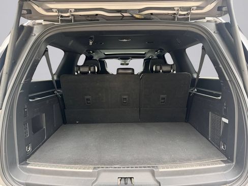 Used 2020 Lincoln Navigator L Reserve w/ Luxury Package RWD image 16